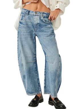 We The Free Lucky mid rise Barrel Jeans size 29